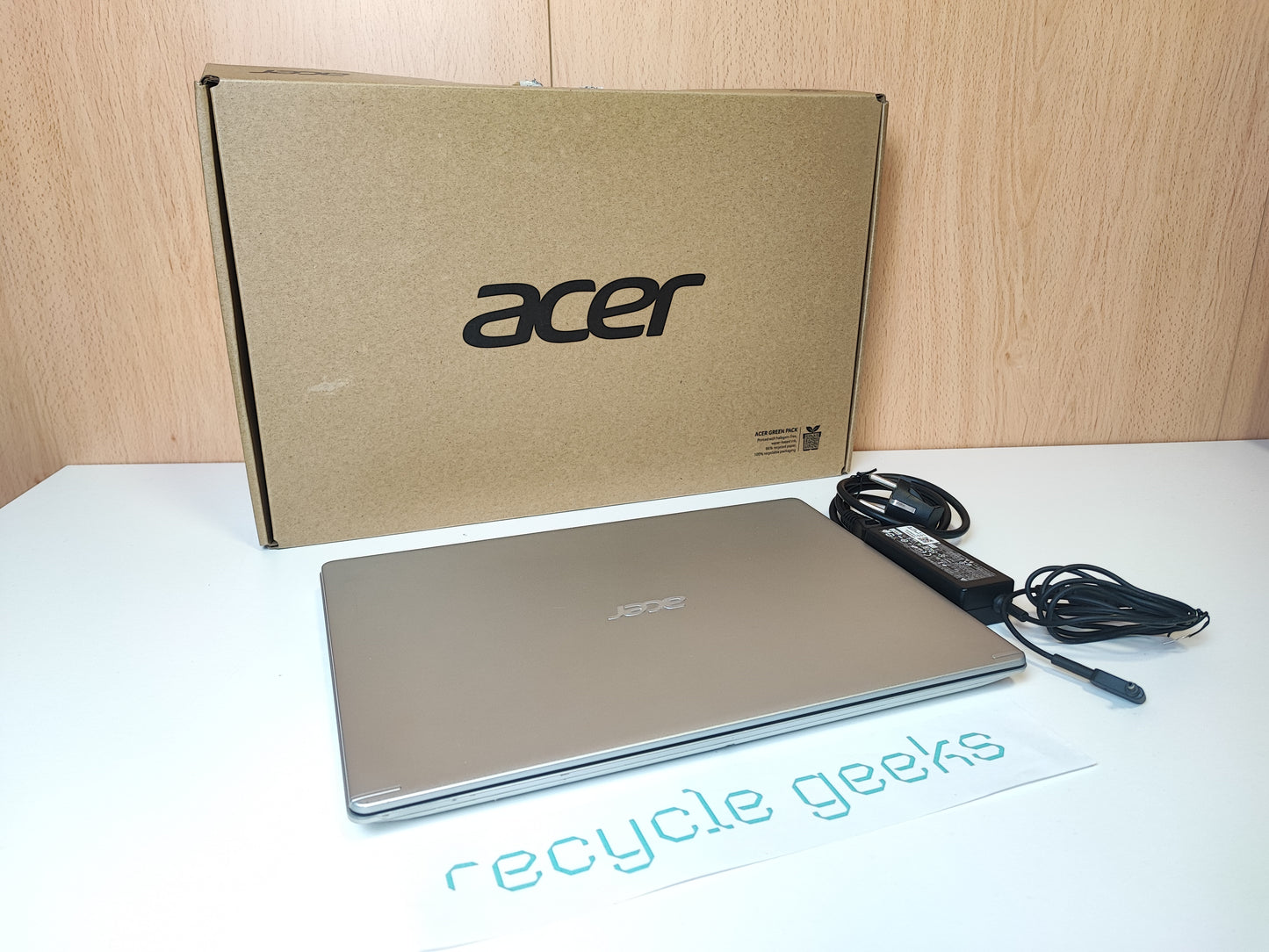 ACER ASPIRE 5 A514-52-338R 14'' i3 10110U 8GB Ram 256GB SSD | Estado: Muito Bom