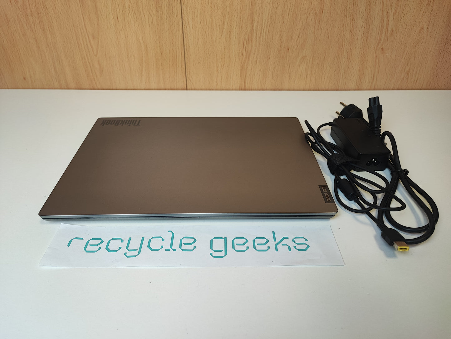 Lenovo ThinkBook 14 IIL i5 1035G1 16GB Ram 512GB SSD