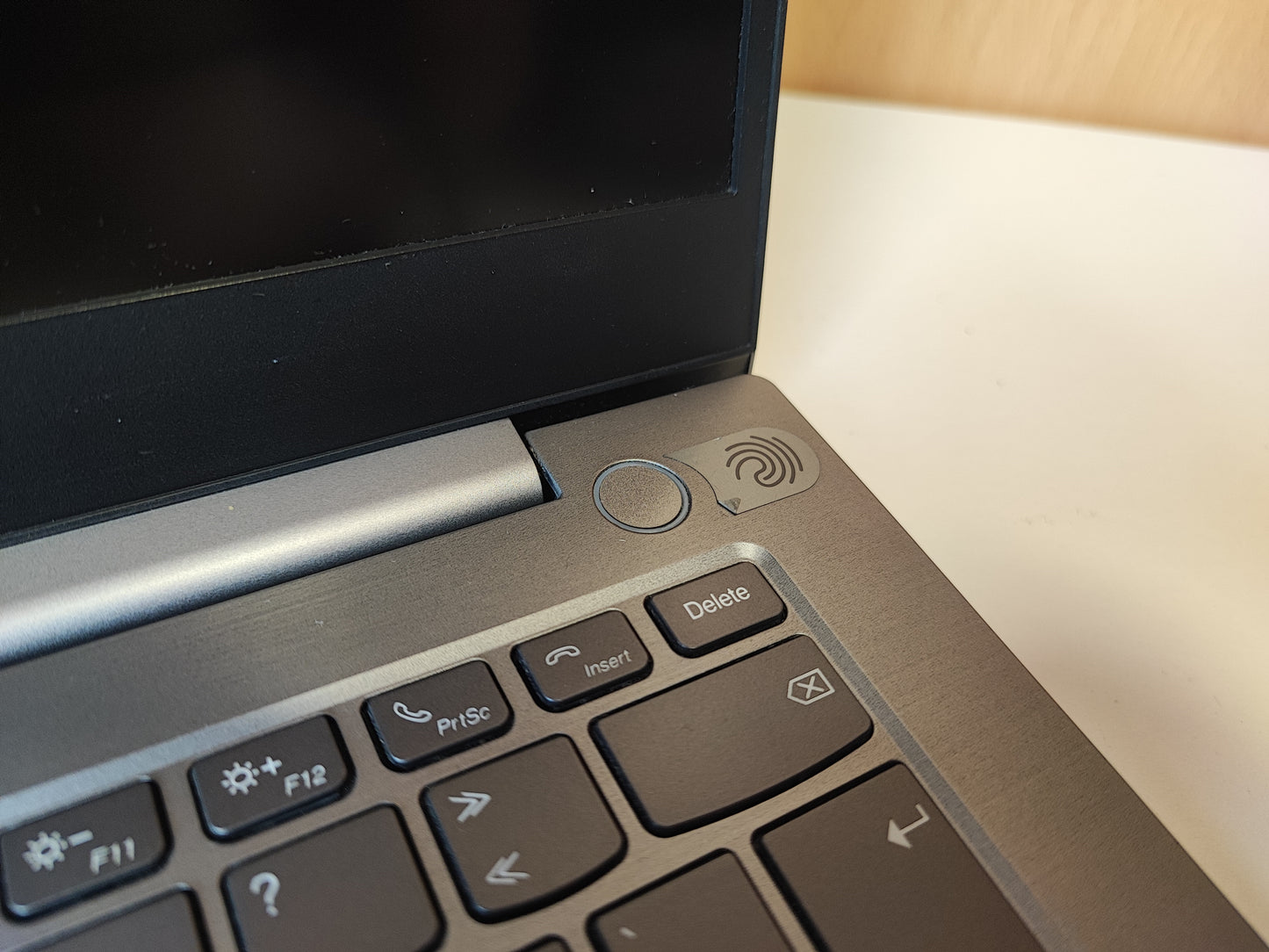 Lenovo ThinkBook 14 IIL i5 1035G1 16GB Ram 512GB SSD