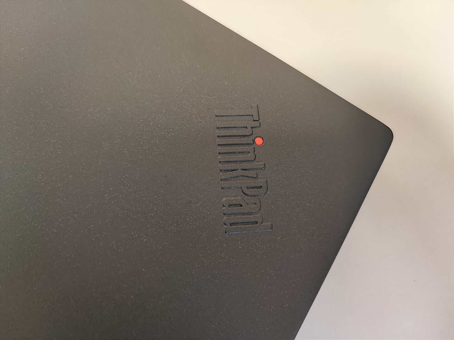 Lenovo Thinkpad E14 i3-10110U 8GB 256GB NVMe Win 11 | Estado: Excelente 3 Anos Garantia