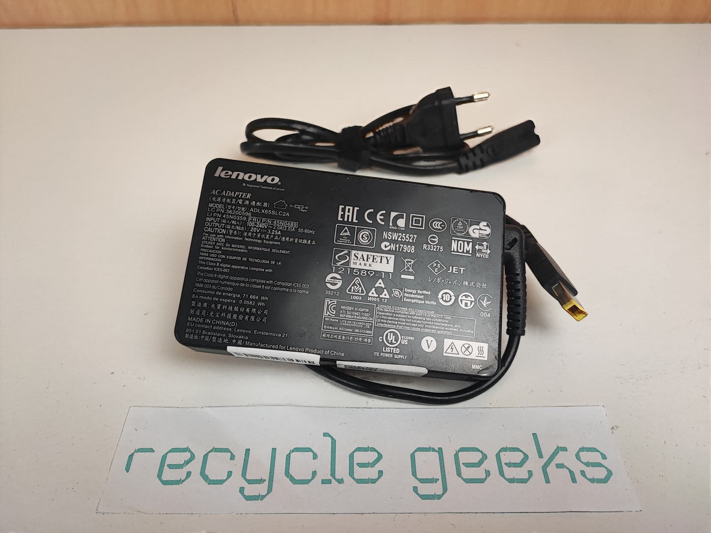 Carregador Lenovo ADLX65SLC2A Estado: Excelente - A