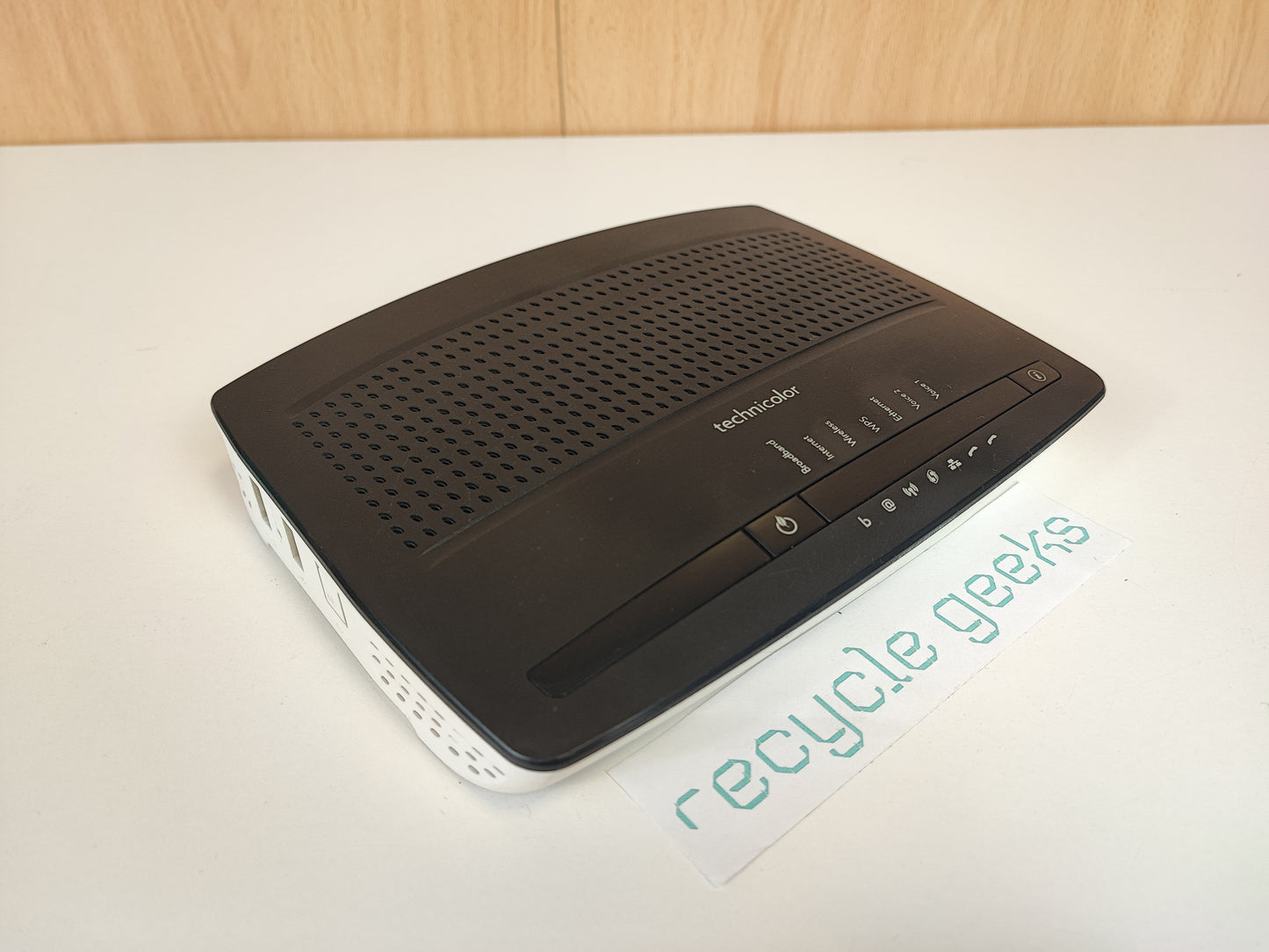 Redes e Routers Technicolor TG784n v3 Estado: Excelente - A