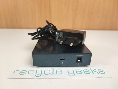 Redes e Routers TP-Link Tl-SG105 Estado: Muito Bom - B
