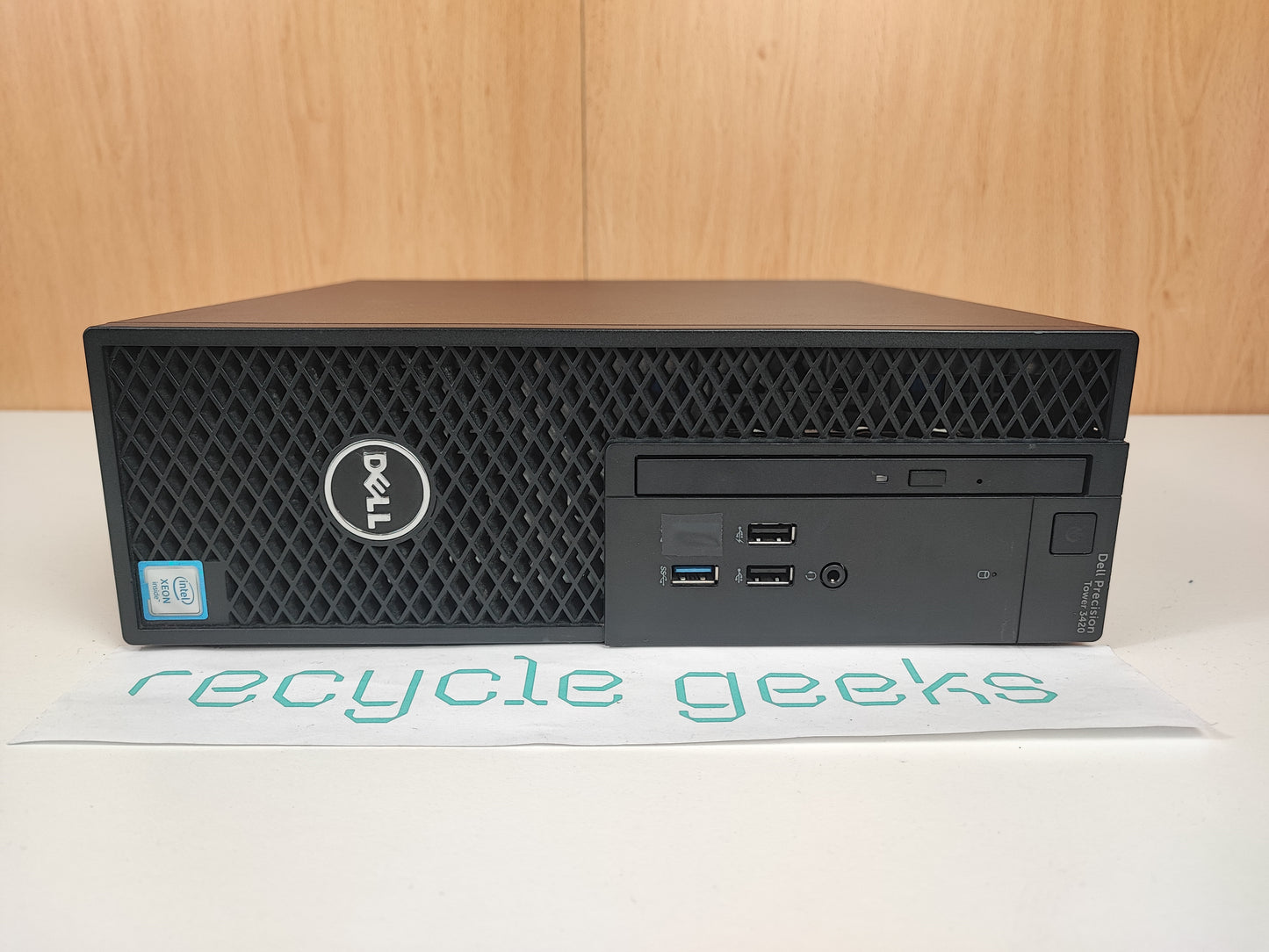 Dell Precision SFF 3420 Xeon E3-1240 v5 16GB Ram 256GB SSD 1TB HDD nVidia Quadro K1200