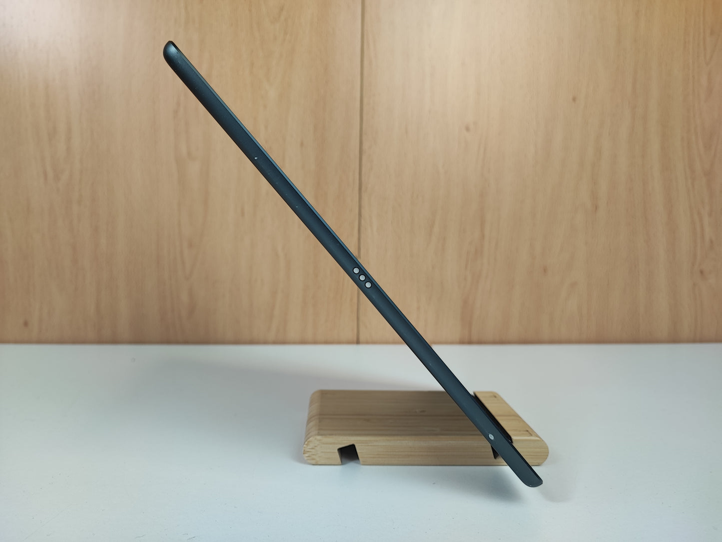 Apple iPad 7 (2019) 10.2" 32GB Space Gray Tablet | Condition: Very Good