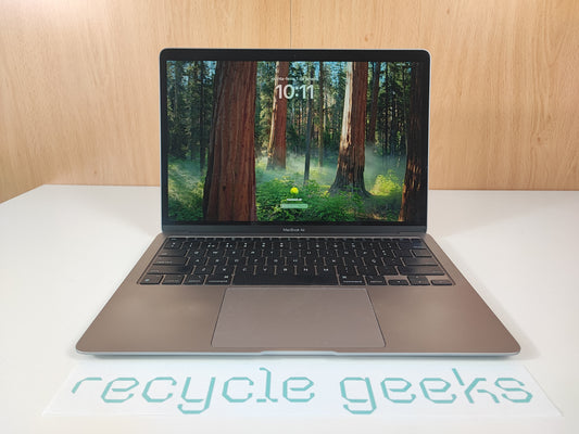 Apple MacBook Air 2020 13.3" M1 8GB Ram 256 GB SSD 7-Core GPU Prateado PT