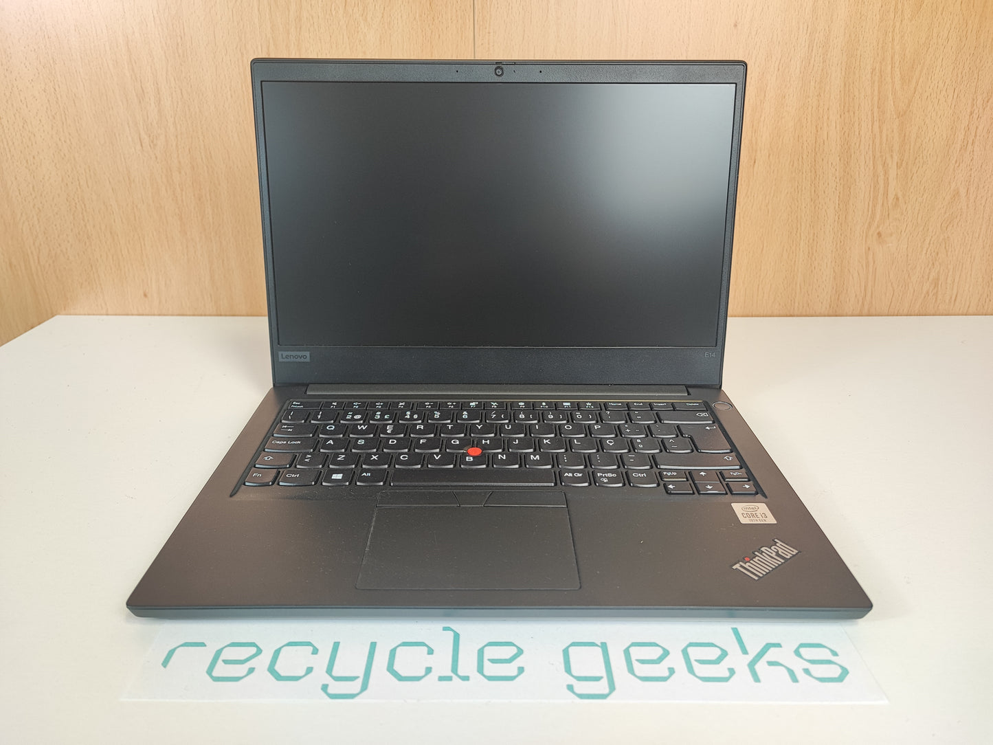 Lenovo Thinkpad E14 i3-10110U 8GB 256GB NVMe Win 11 | Excelente estado. Garantía de 3 años.