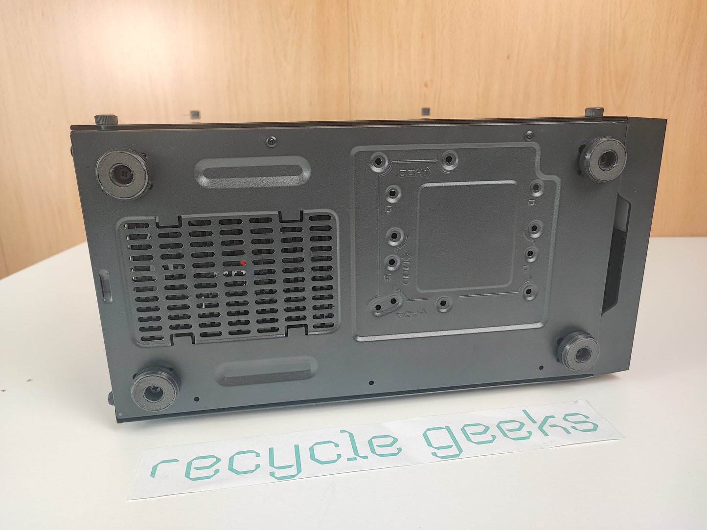 Desktop Gaming Xeon E5-2660 V1 12GB Ram 240GB SSD Nvidia GTX 1660 Super