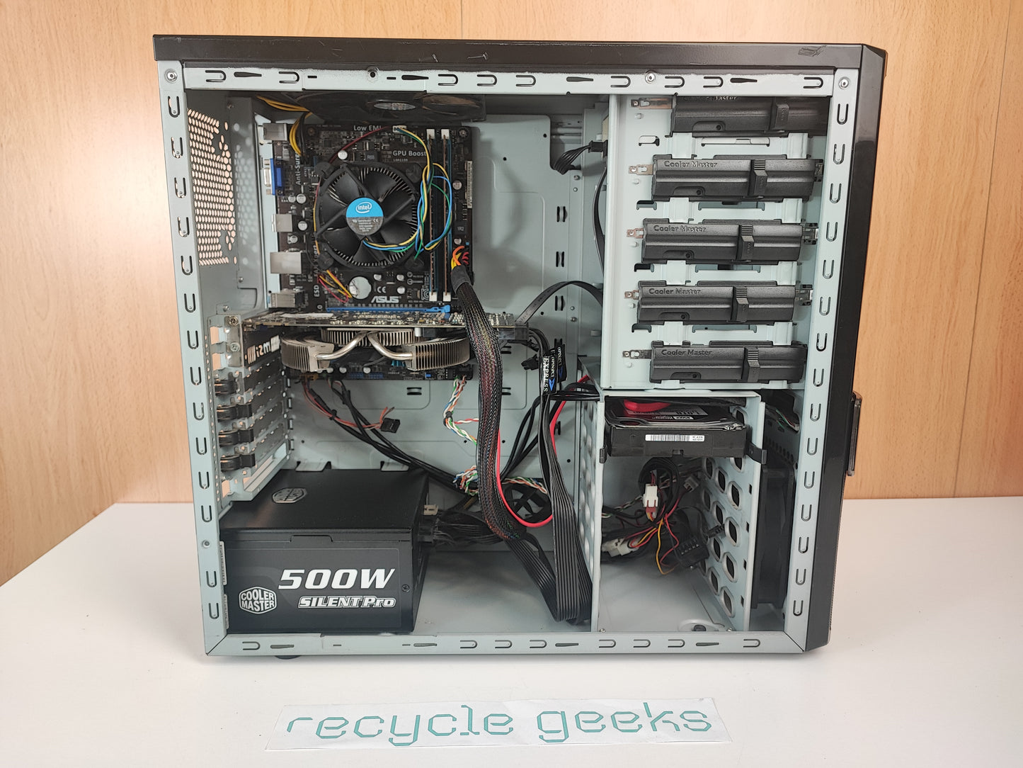 Computador Custom Intel Core i5-2500K 8GB DDR3 1TB HDD Linux Mint Estado: Razoável - C