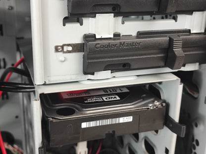 Computador Custom Intel Core i5-2500K 8GB DDR3 1TB HDD Linux Mint Estado: Razoável - C