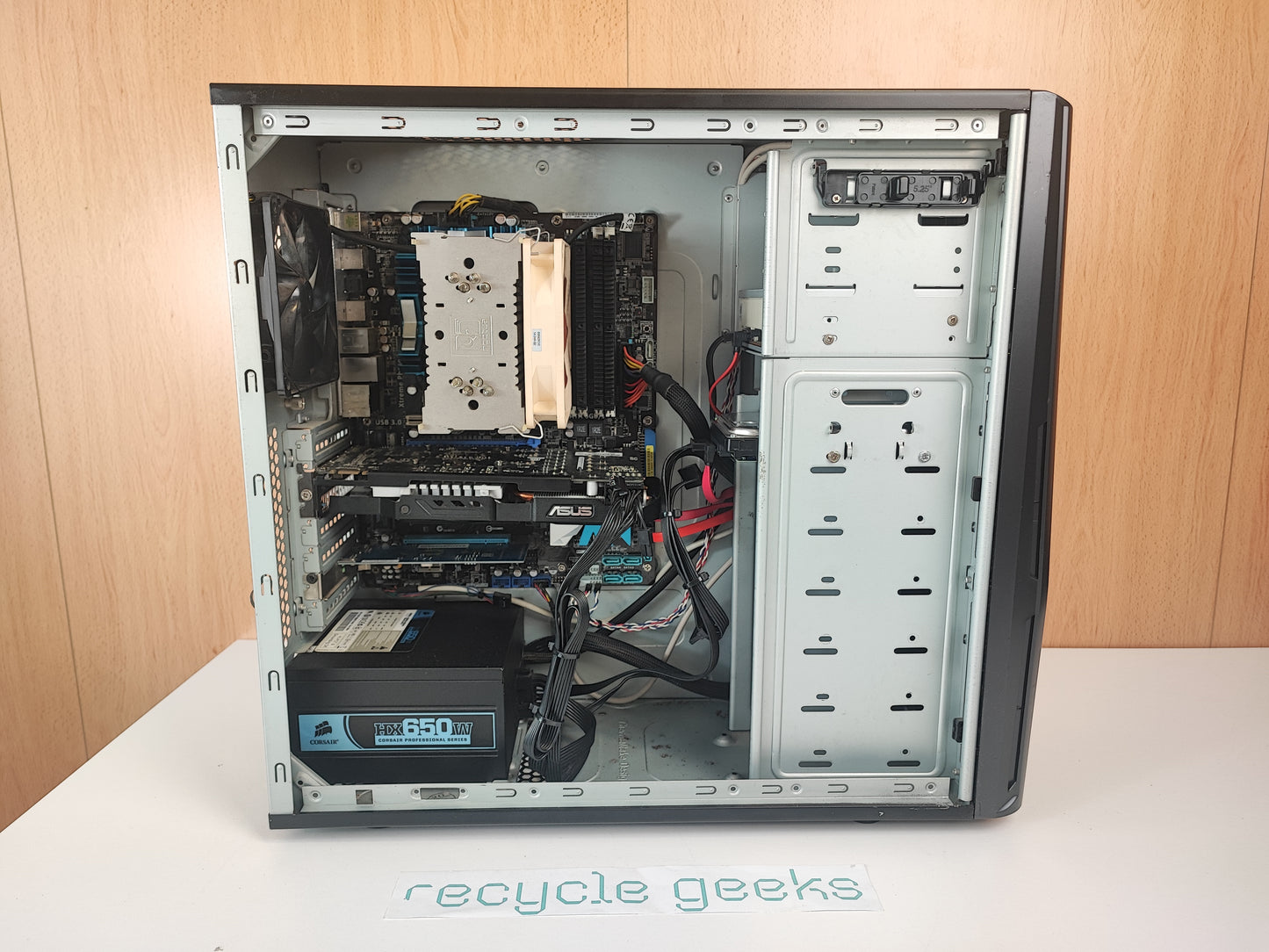 Computador Custom Intel Core i5-750 12GB RAM DDR3 500GB HDD Linux Mint Estado: Razoável - C