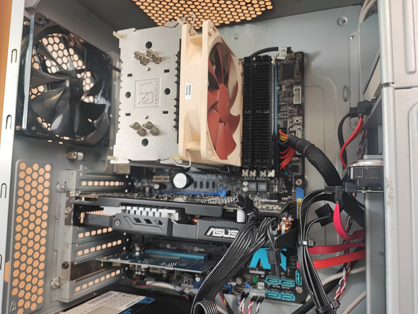 Computador Custom Intel Core i5-750 12GB RAM DDR3 500GB HDD Linux Mint Estado: Razoável - C