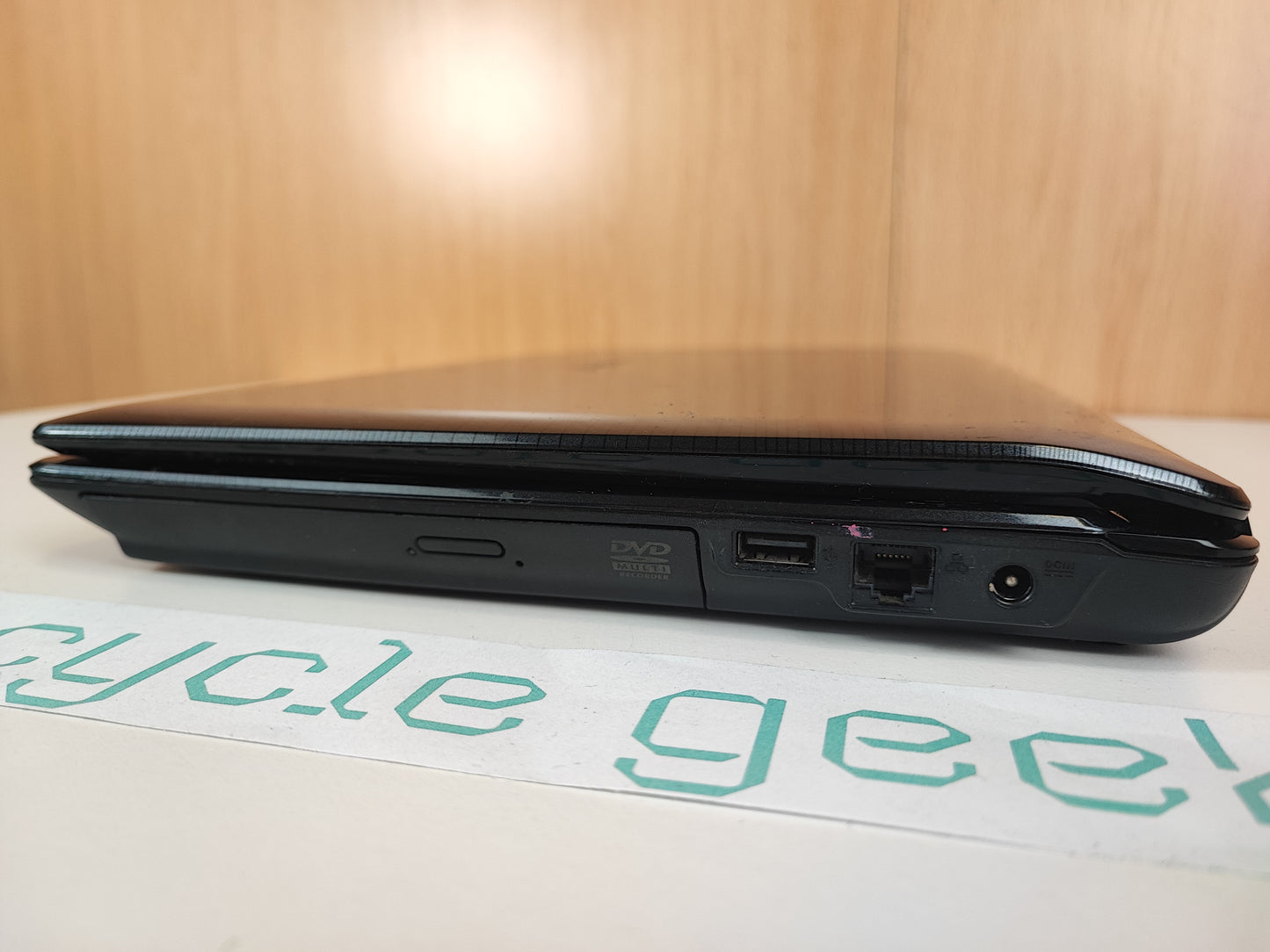 Portátil Asus A42F Intel Core i3-M370 4GB RAM 320GB HDD Teclado PT Portugal Win 10 Estado: Razoável - C