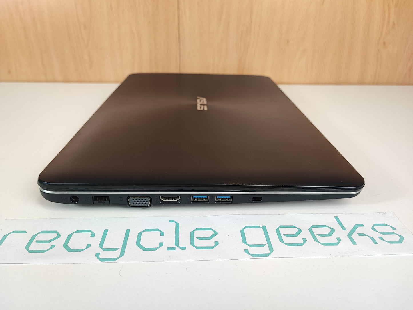 Portátil Asus X555LD Intel Core i7-4510U 8 RAM DDR3 1000 HDD Teclado PT Portugal Win 10 Estado: Razoável - C