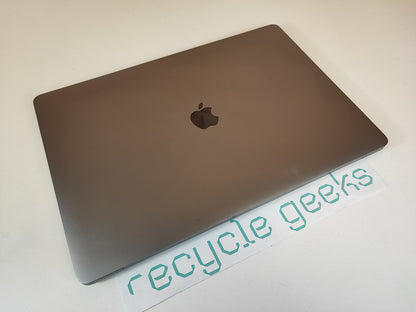 Apple Macbook Pro A2141 i9 9980HK 64GB RAM DDR4 1TB NVMe Teclado PT Portugal Estado: Excelente - A