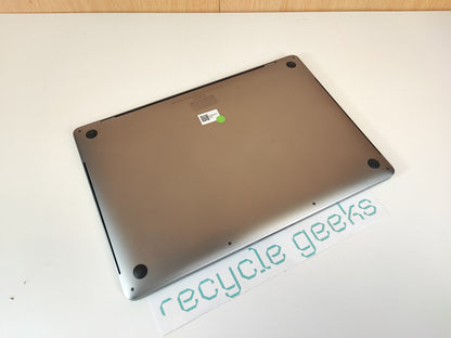 Apple Macbook Pro A2141 i9 9980HK 64GB RAM DDR4 1TB NVMe Teclado PT Portugal Estado: Excelente - A