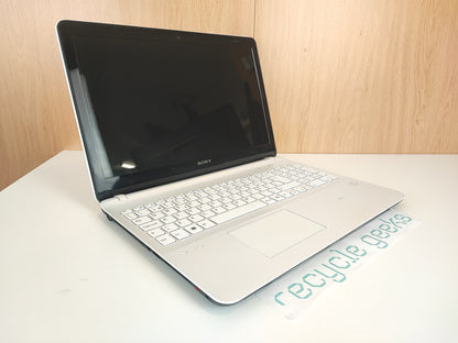 Portátil Sony SVF1521K1EW Intel Core i3-3227U 8GB RAM 750GB HDD Teclado PT Portugal Estado: Razoável - C