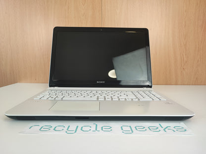 Portátil Sony SVF1521K1EW Intel Core i3-3227U 8GB RAM 750GB HDD Teclado PT Portugal Estado: Razoável - C