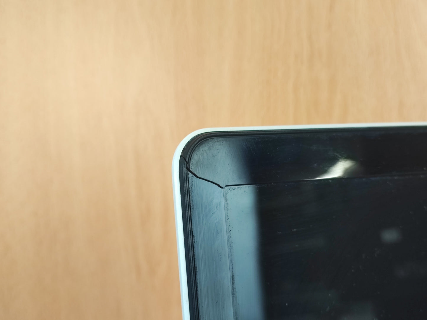 Portátil Sony SVF1521K1EW Intel Core i3-3227U 8GB RAM 750GB HDD Teclado PT Portugal Estado: Razoável - C