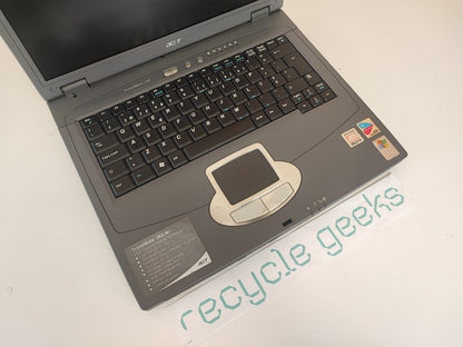 Portátil Acer CL51 Intel Pentium M 1.5GHz 767MB RAM SD-RAM 40GB IDE Teclado PT Portugal Estado: Muito Bom - B