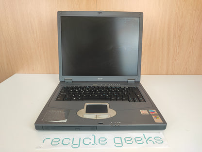 Portátil Acer CL51 Intel Pentium M 1.5GHz 767MB RAM SD-RAM 40GB IDE Teclado PT Portugal Estado: Muito Bom - B