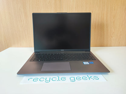 Huawei MateBook D16 Intel i5 12450H 16GB Ram 512GB NVMe Win 11 Estado: Excelente