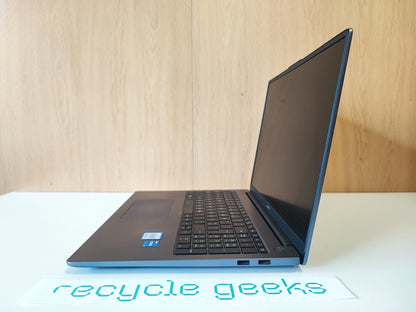 Huawei MateBook D16 Intel i5 12450H 16GB Ram 512GB NVMe Win 11 Estado: Excelente