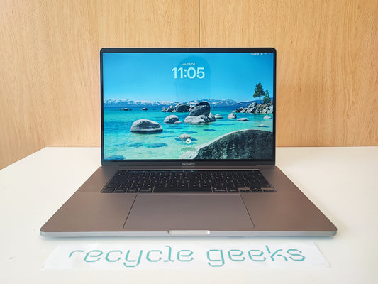 Apple Macbook Pro A2141 i9 9980HK 64GB RAM DDR4 1TB NVMe Teclado PT Portugal Estado: Excelente - A
