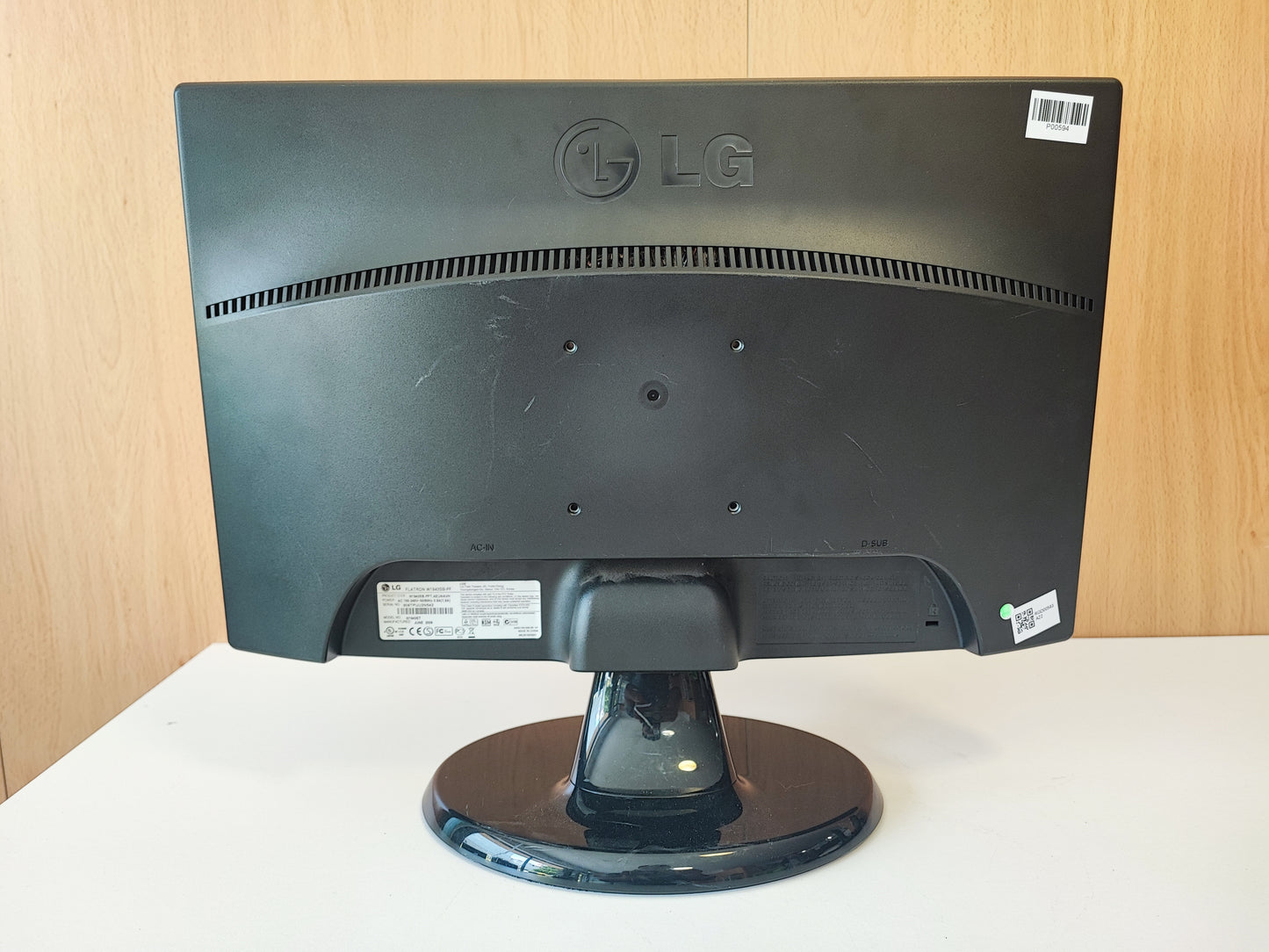 Monitor LG FLATRON W1943SB-PF 19'' 1366x768px Estado: Muito Bom - B