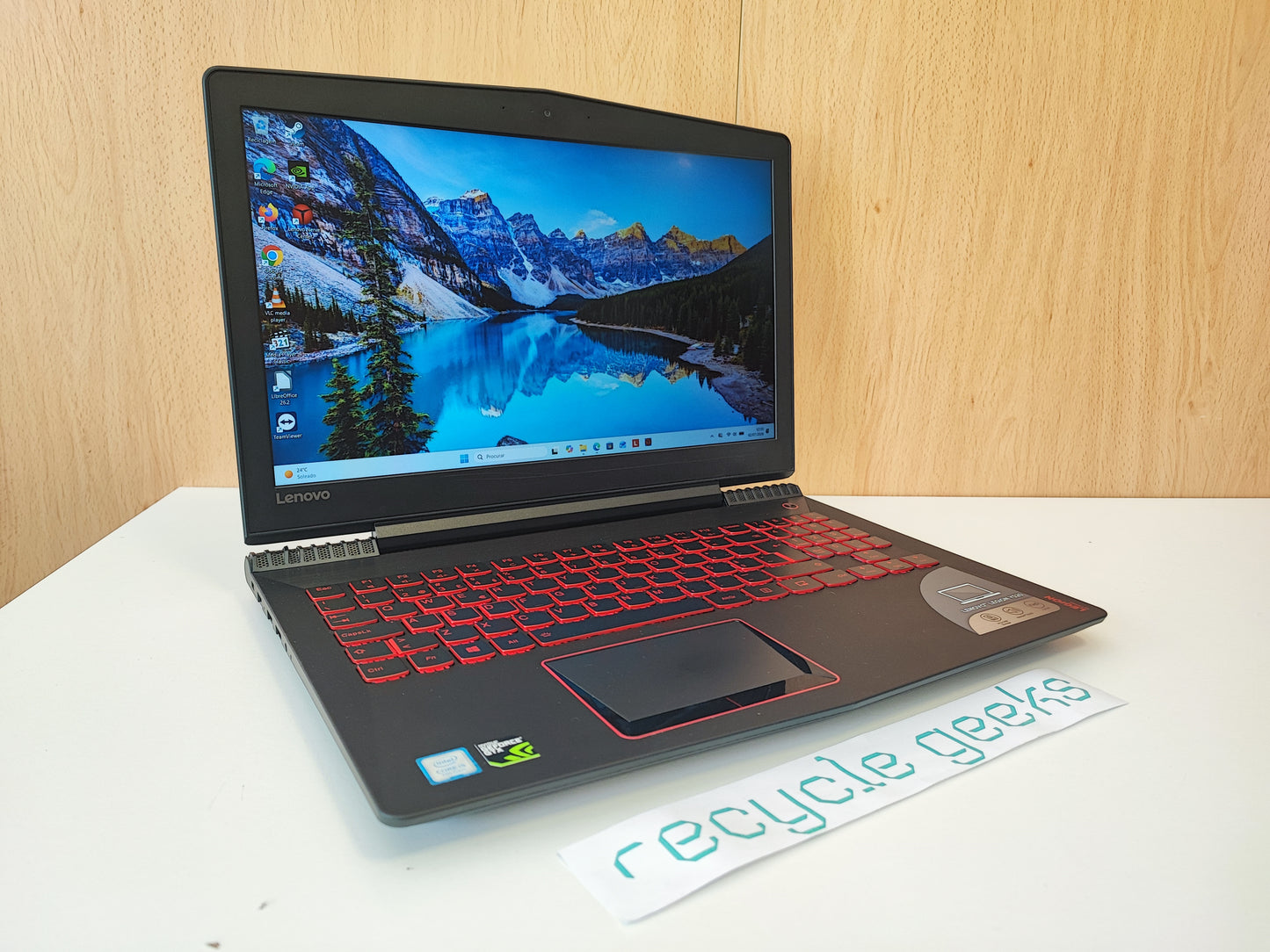 Lenovo Notebook Y520-15IKBN I5-7300HQ 8GB RAM DDR4 256GB NVMe
