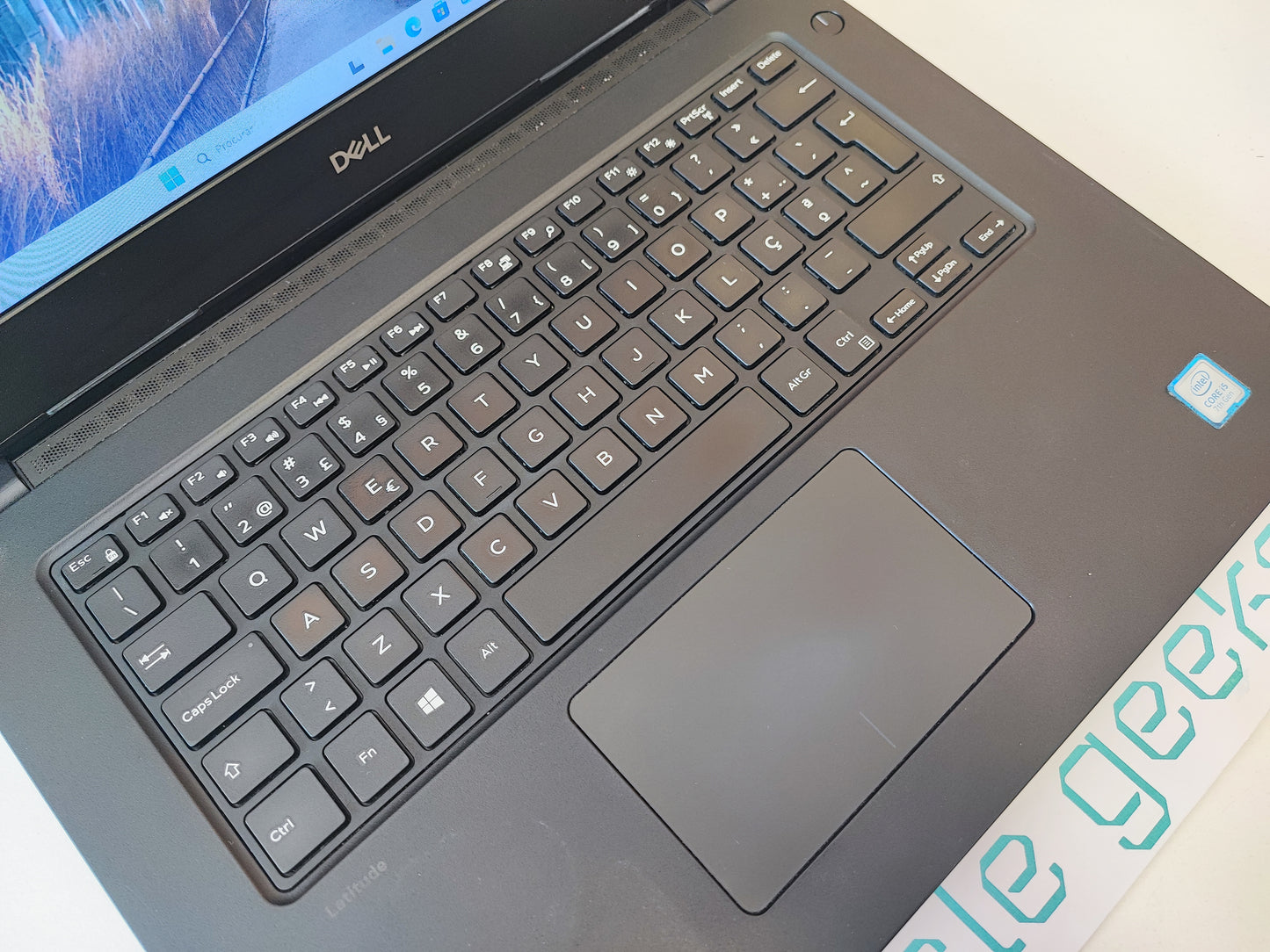 Dell Latitude 3480 i5 7200U 8GB RAM 240GB SSD Teclado PT Bateria Nova Win 11 Estado: Muito Bom - B
