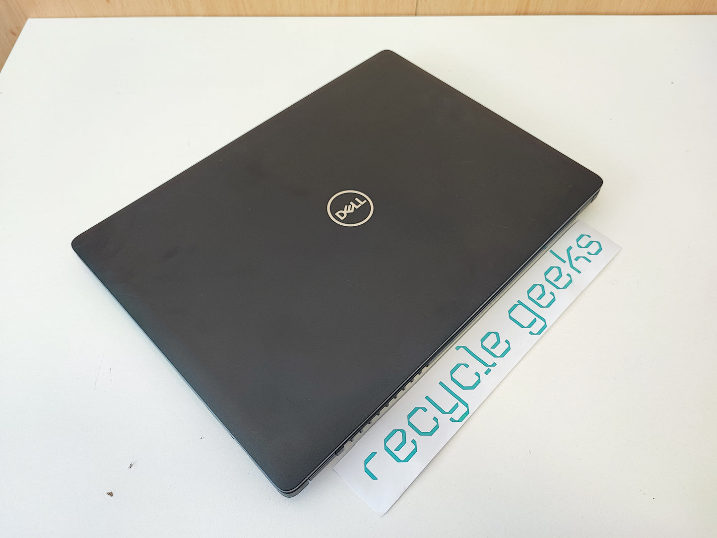 Dell Latitude 3480 i5 7200U 8GB RAM 240GB SSD Teclado PT Bateria Nova Win 11 Estado: Muito Bom - B