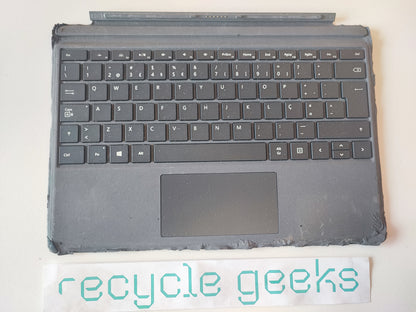 Teclado Microsoft Capa Teclado Surface Pro (Preto) — Condição: Mau