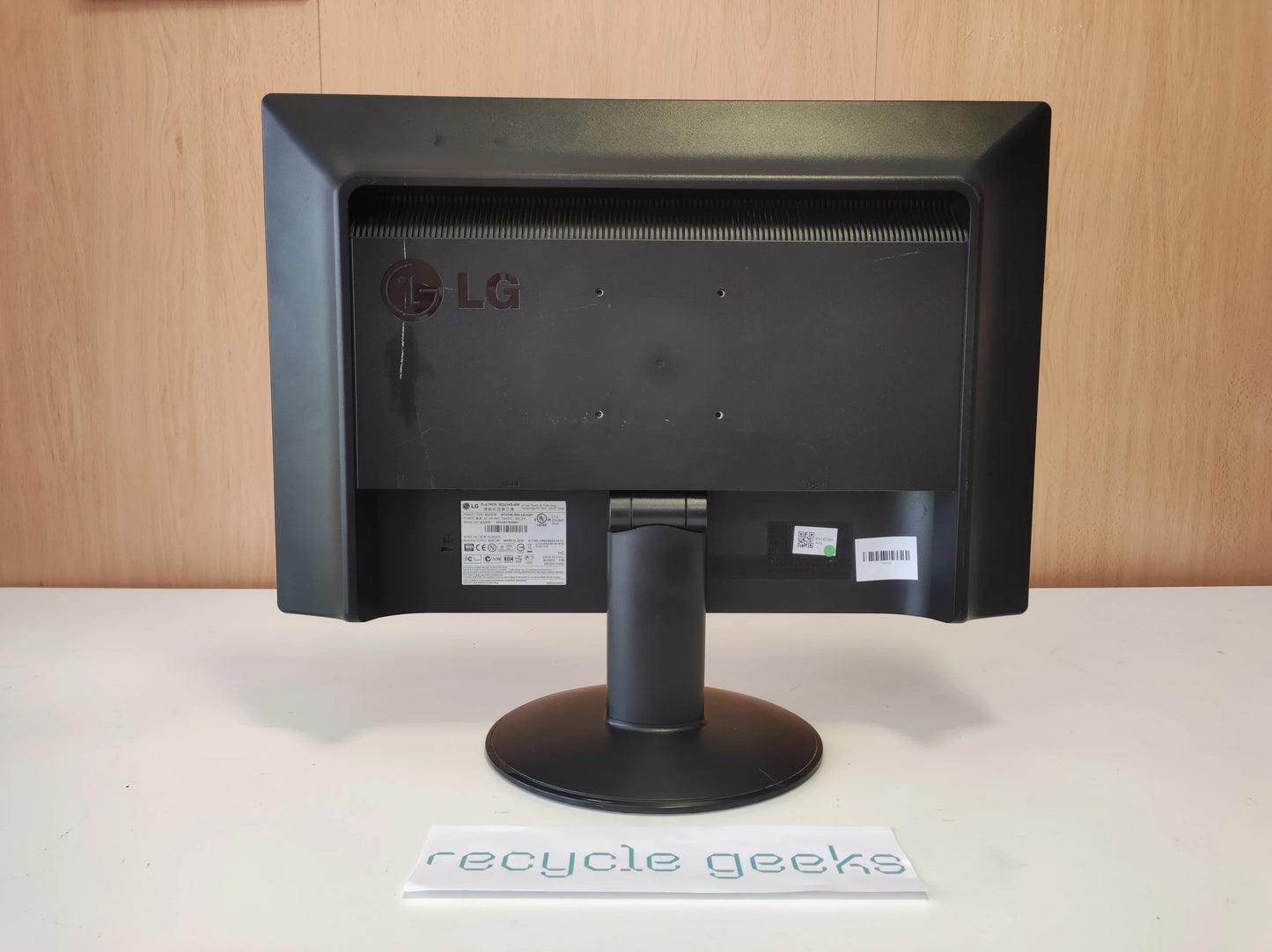 LG W2234S monitor de ecrã 55,9 cm (22") 1680 x 1050 pixels Preto