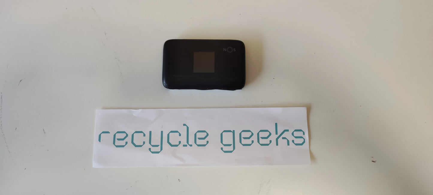 Router Móvel 4G LTE NOS - MF910