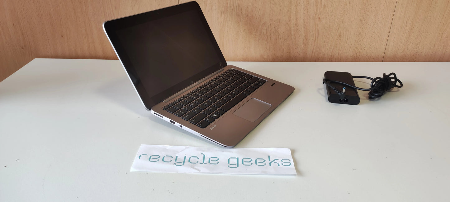 Portátil HP Elite x2 1011 G1 + Elite x2 1011 G1 Travel Keyboard intel core M-5Y71 8 RAM 180 SSD SATA Teclado EN Internacional Estado: Muito Bom - B