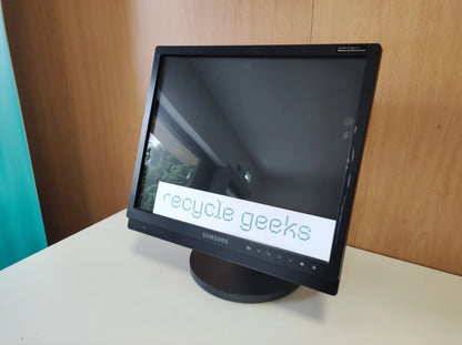Monitor Samsung SMT-1722P Estado: Razoável - C