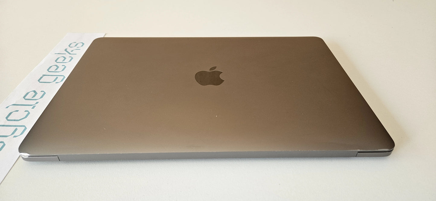 Apple Macbook Pro A1989 Intel Core i7-8559U 16GB RAM DDR4 512GB SSD Teclado EN Internacional