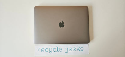 Apple Macbook Pro A1989 i5 16GB Ram 256GB SSD Teclado PT Portugal Bateria Nova Estado: Muito Bom - B