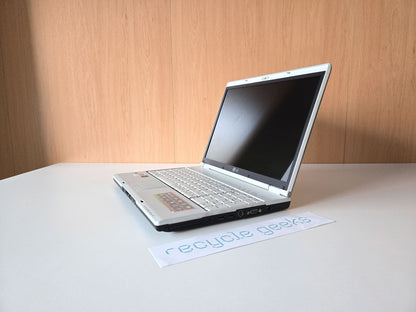 Portátil LG LGE50 INTEL CORE 2 DUO 2GB RAM DDR2 250GB HDD Teclado PT Estado: Satisfatório - C