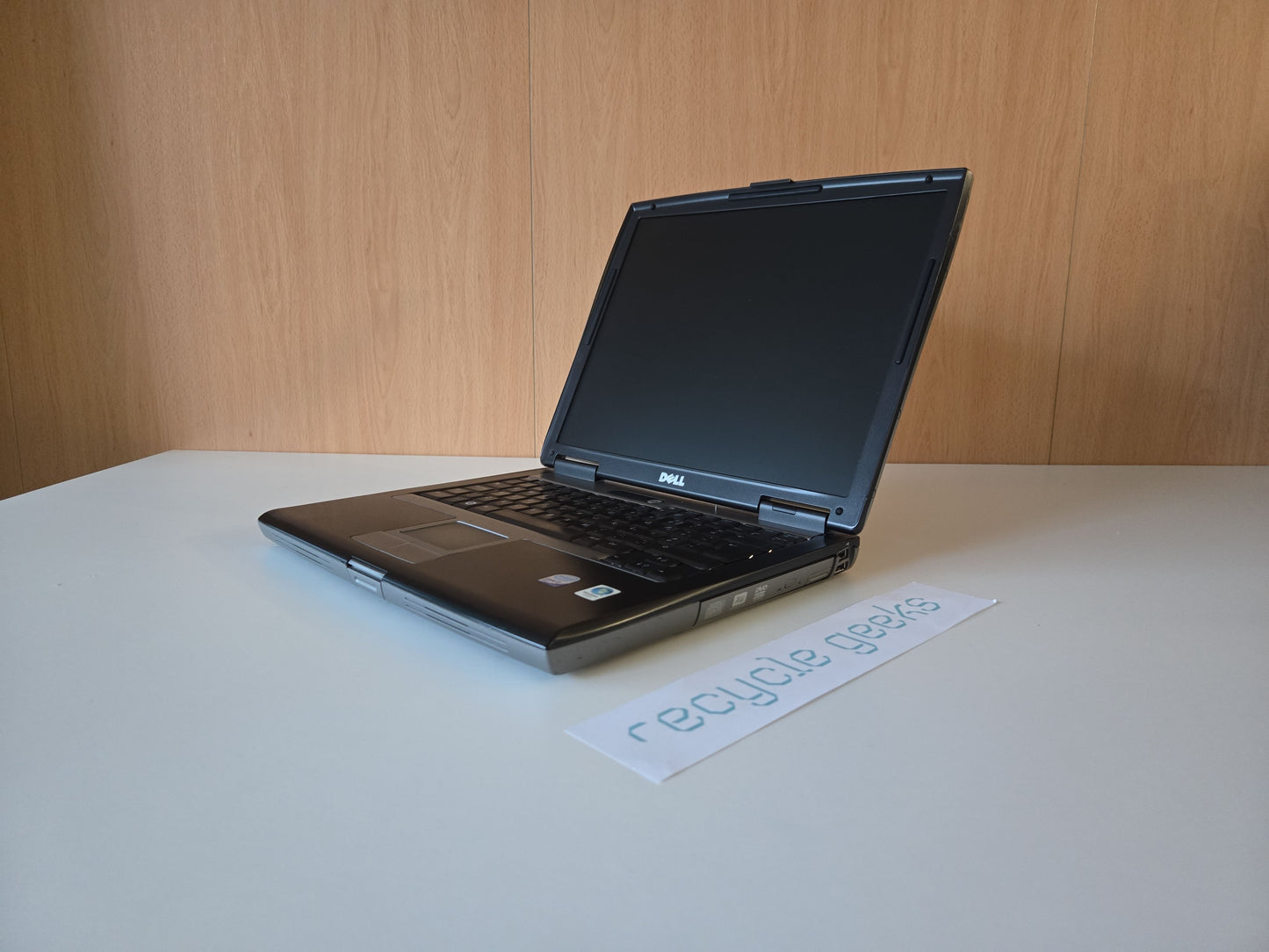 Portátil Dell Latitude D530 Intel Core 2 Duo 2GB RAM 80GB HDD Teclado PT Portugal Estado: Muito Bom - B