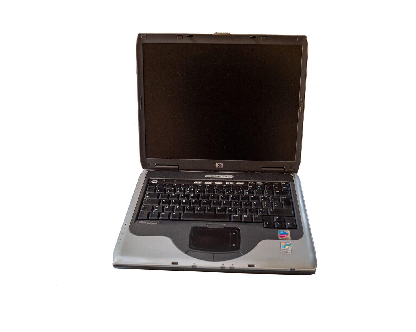 HP NX9030 Notebook, Pentium M 1.7 GHz, 480 MB RAM, 60 GB HDD, with charger and battery.